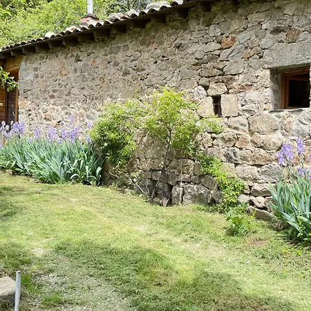 Un Train à La Découverte Des Cimes En Ardèche Saint-Prix (Ardeche)